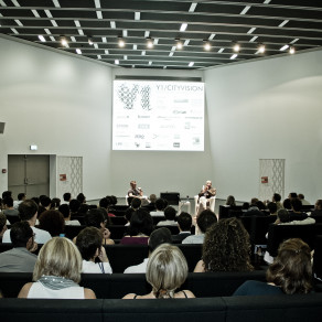 1_Francesco Lipari introduce la serata Y1